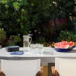 Archipel Mansion Villa Fira (Santorini)