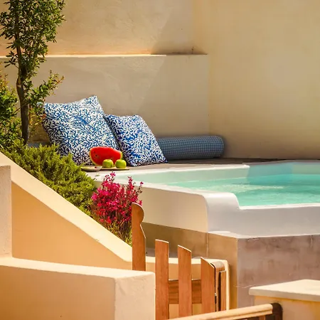 Archipel Mansion Villa *