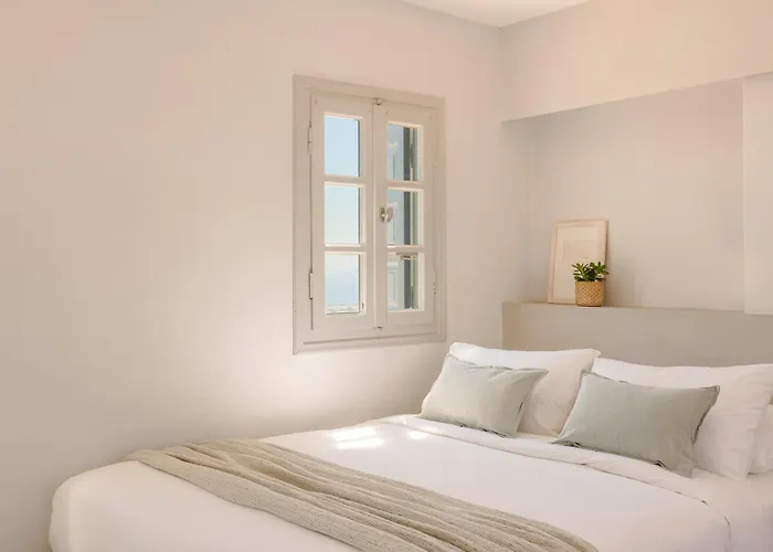 Archipel Mansion Villa Fira (Santorini)